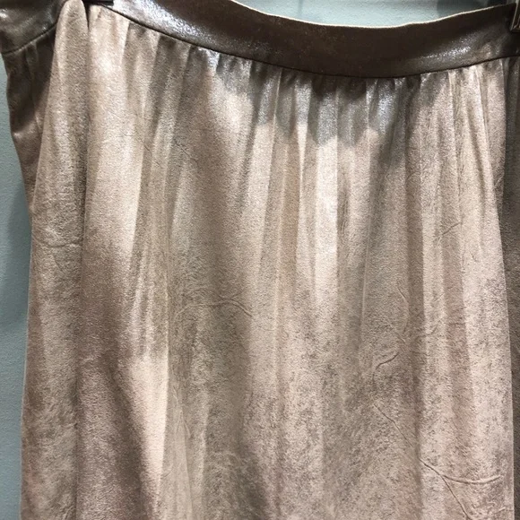 🌹 Maeve Anthropologie Pleated Skirt rose gold size medium - Picture 3 of 4